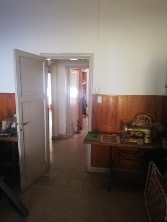 Propiedad comercial 14 de Febrero 768