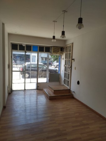 Propiedad comercial 14 de Febrero 768