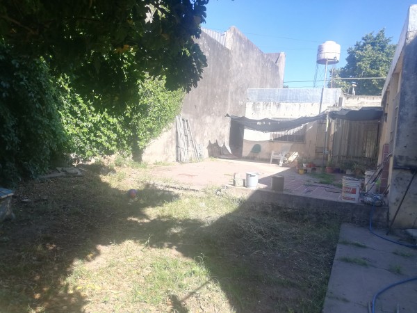 Propiedad comercial 14 de Febrero 768