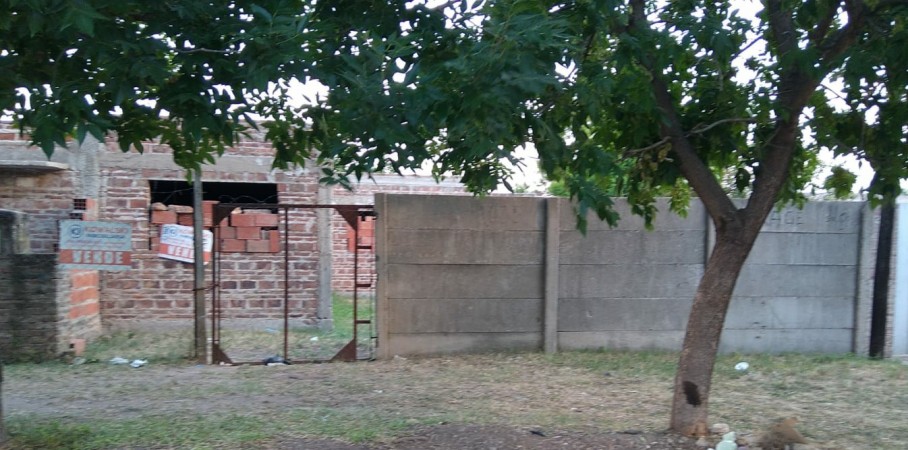 Terreno con obra techada 